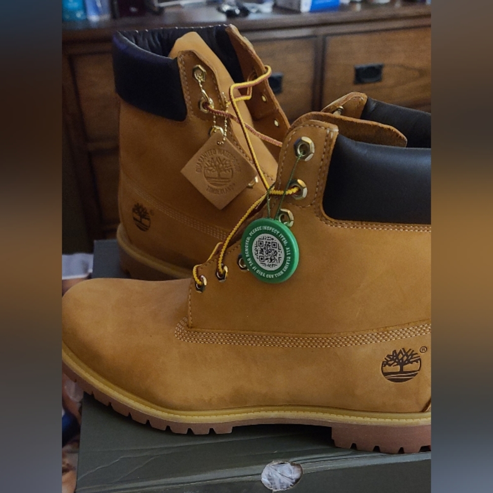 Mens boots